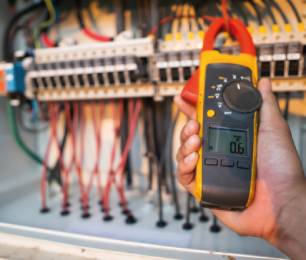 AC/DC Clamp Meter